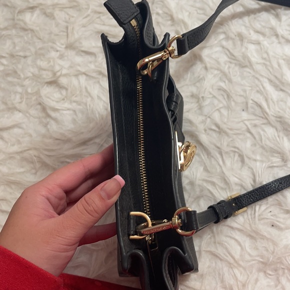 MICHAEL KORS BLACK CROSSBODY BAG - Picture 4 of 6